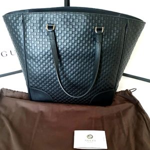 Women's Gucci Black Microssima Leather Bree Tote